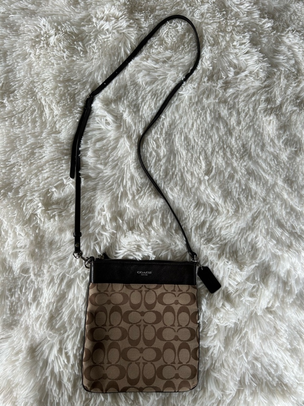 Coach | Signature C Canvas Crossbody